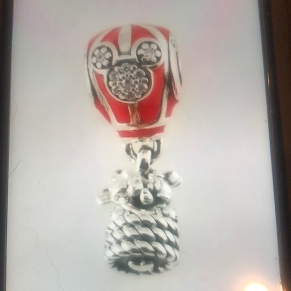 Charm- Red Hot Air Balloon - Picture 6 of 6